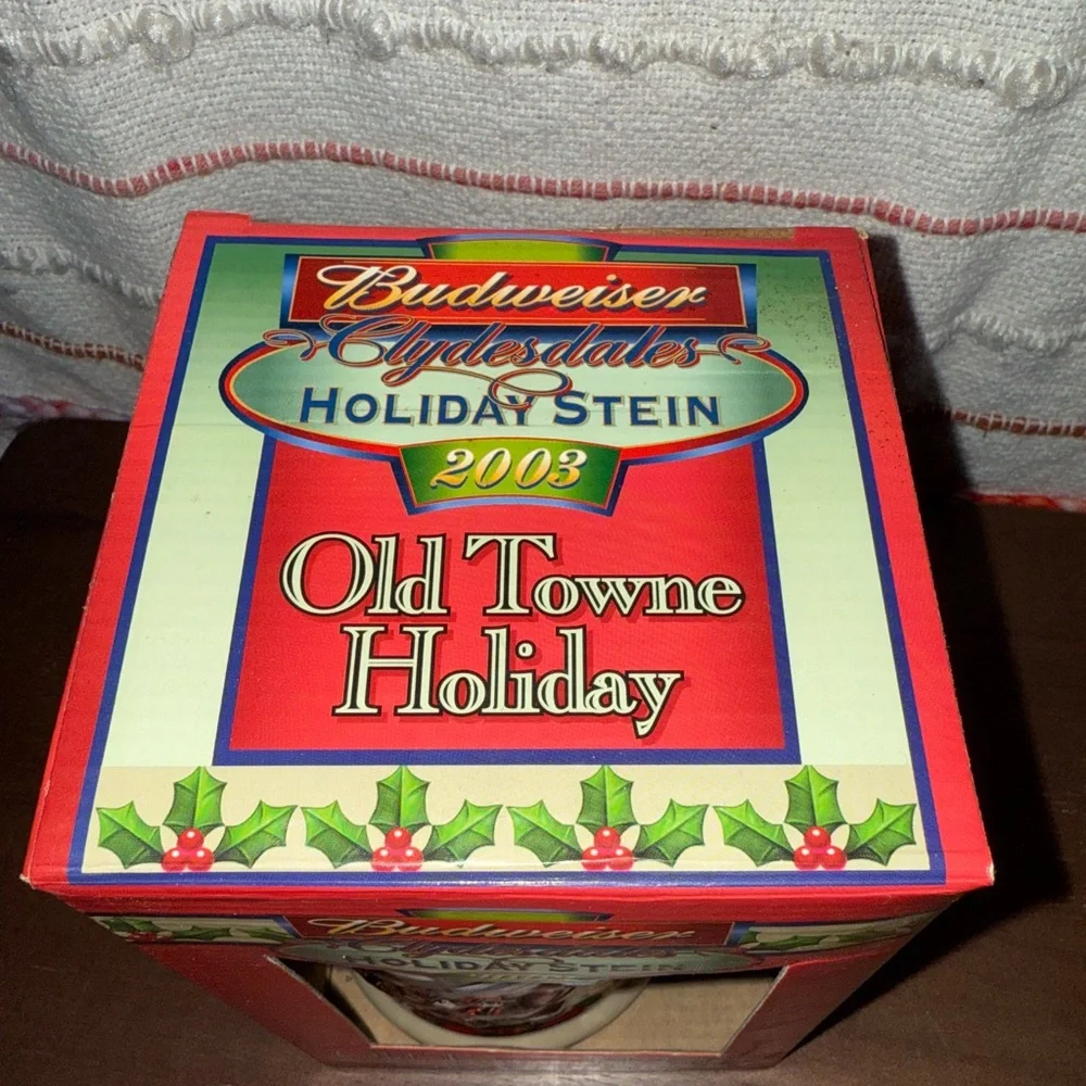 Vintage Budweiser 2003 Clydesdales Old Towne Holiday Stein - Red and‎ Blue